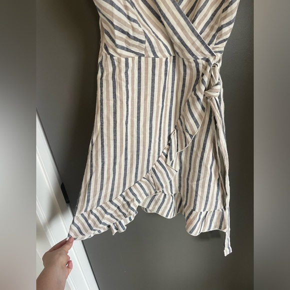 Strip sundress size small - Picture 6 of 8